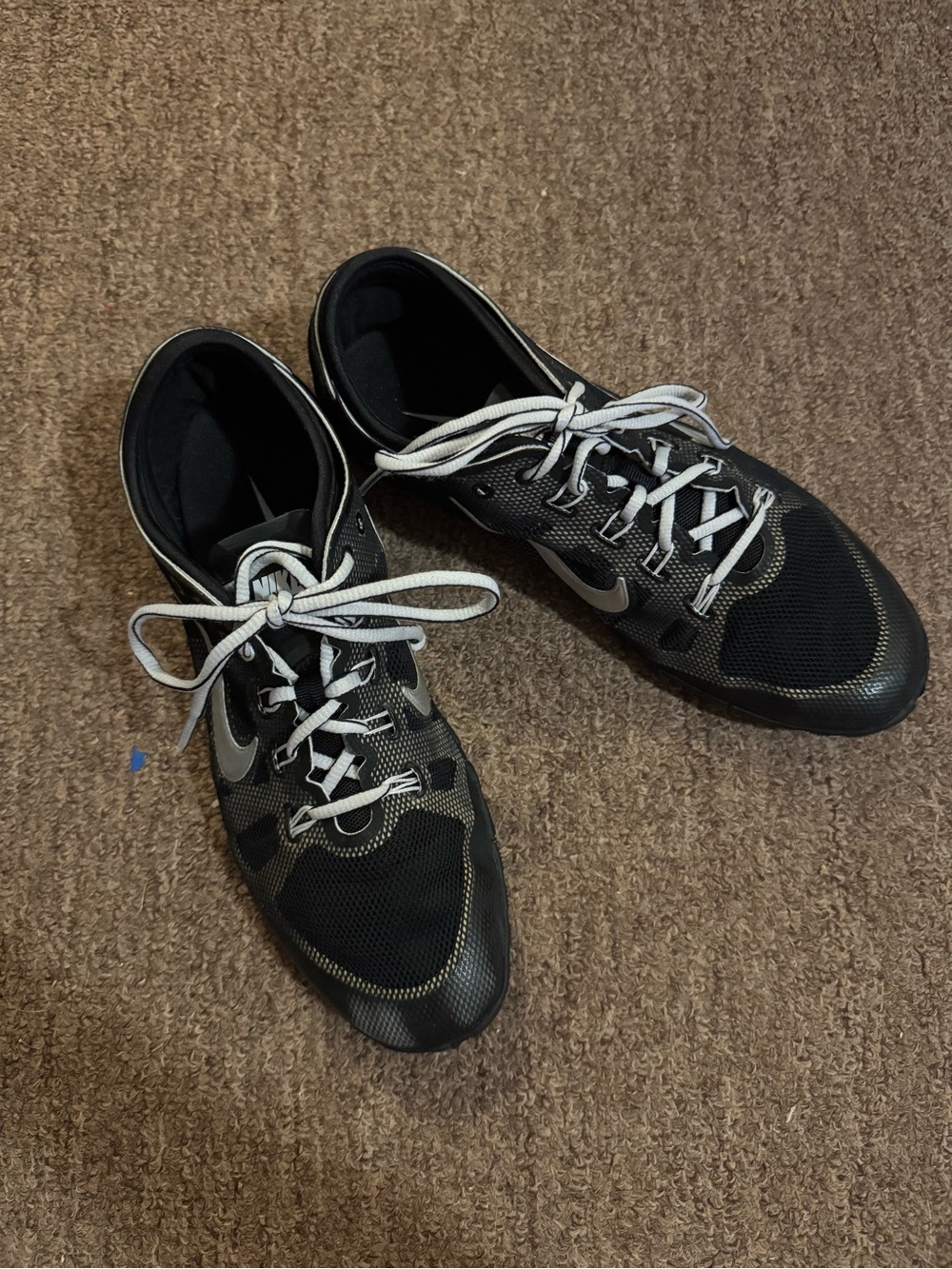 Nike Women's Black and White Low-Profile Training Sneakers